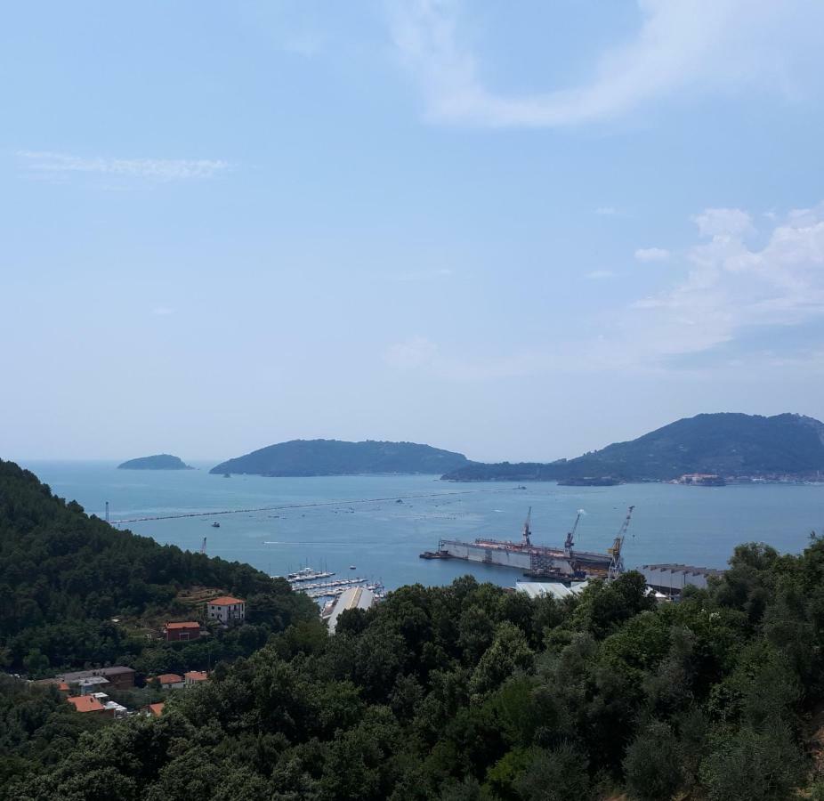 Casa Vacanze P&G. Colline, Mare, Relax La Spezia Kültér fotó